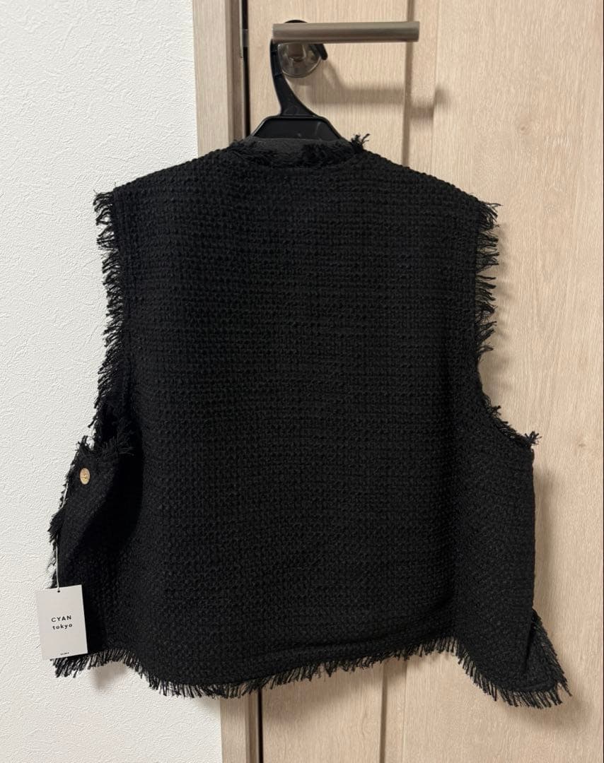 ＊かずみmama＊様★今期新作CYAN TOKYO バックオーバーツイードベスト