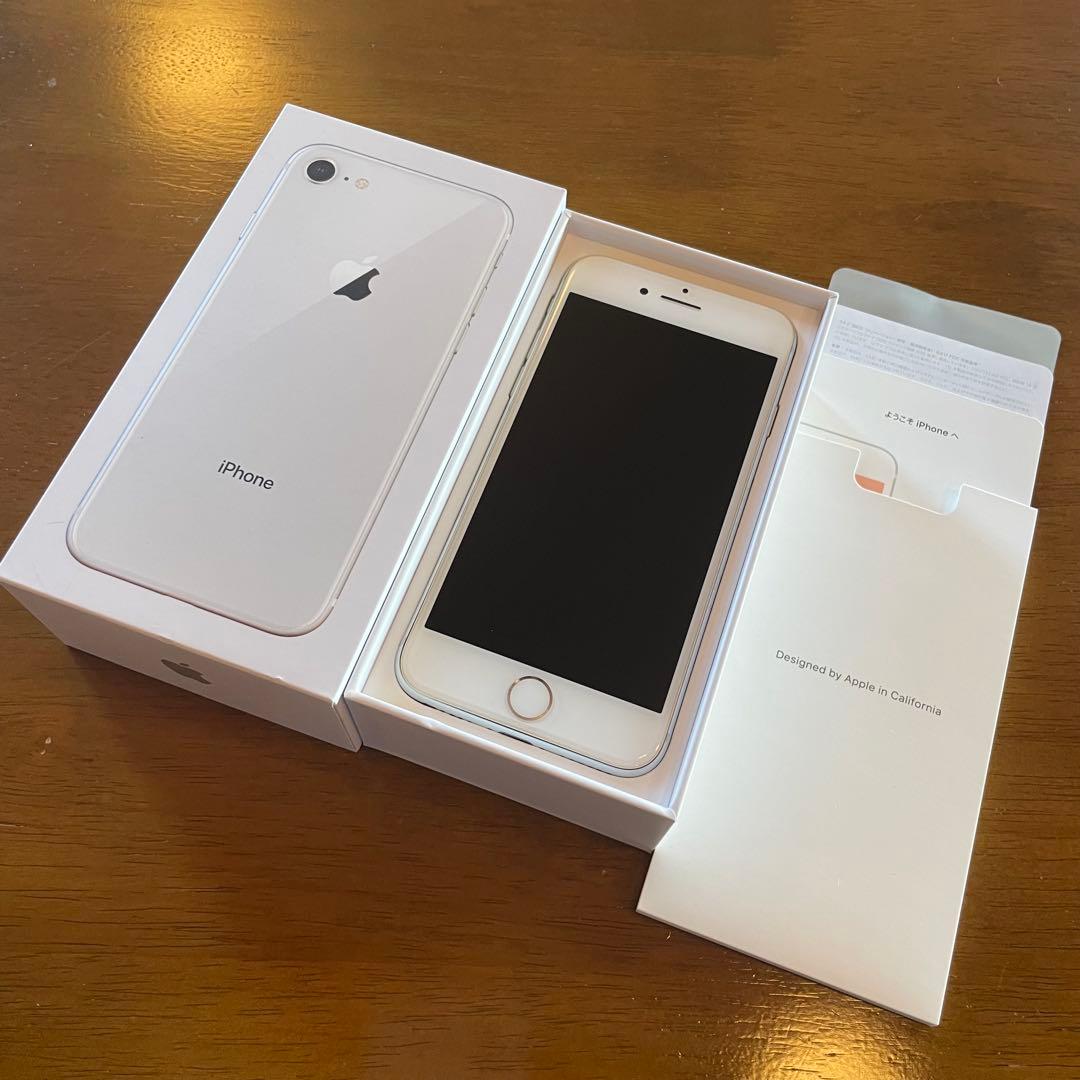 iPhone 8 64GB SIMフリー