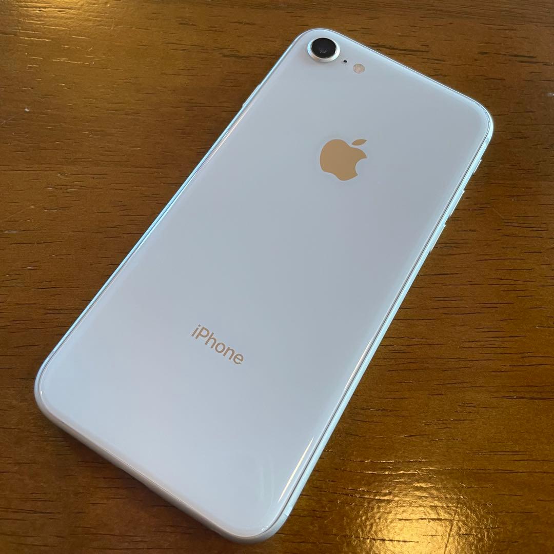 iPhone 8 64GB SIMフリー