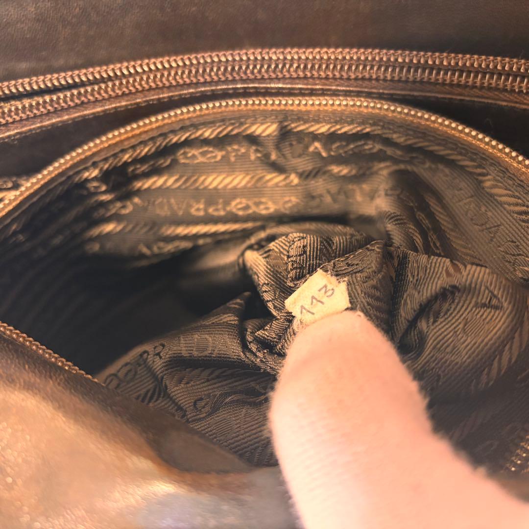 美品　PRADA ショルダーバッグ トートバッグ　レザー シリアル113