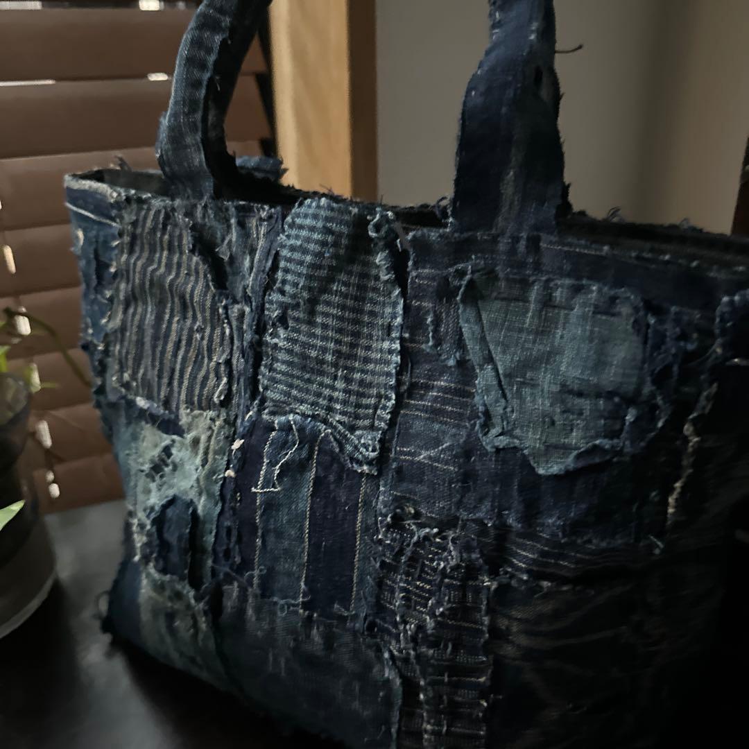 『お針子さん』のトートバッグ/藍染／襤褸