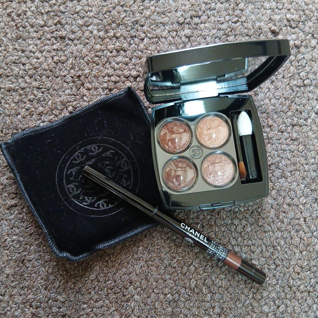 たた　CHANEL レキャトルオンブル　ブトン