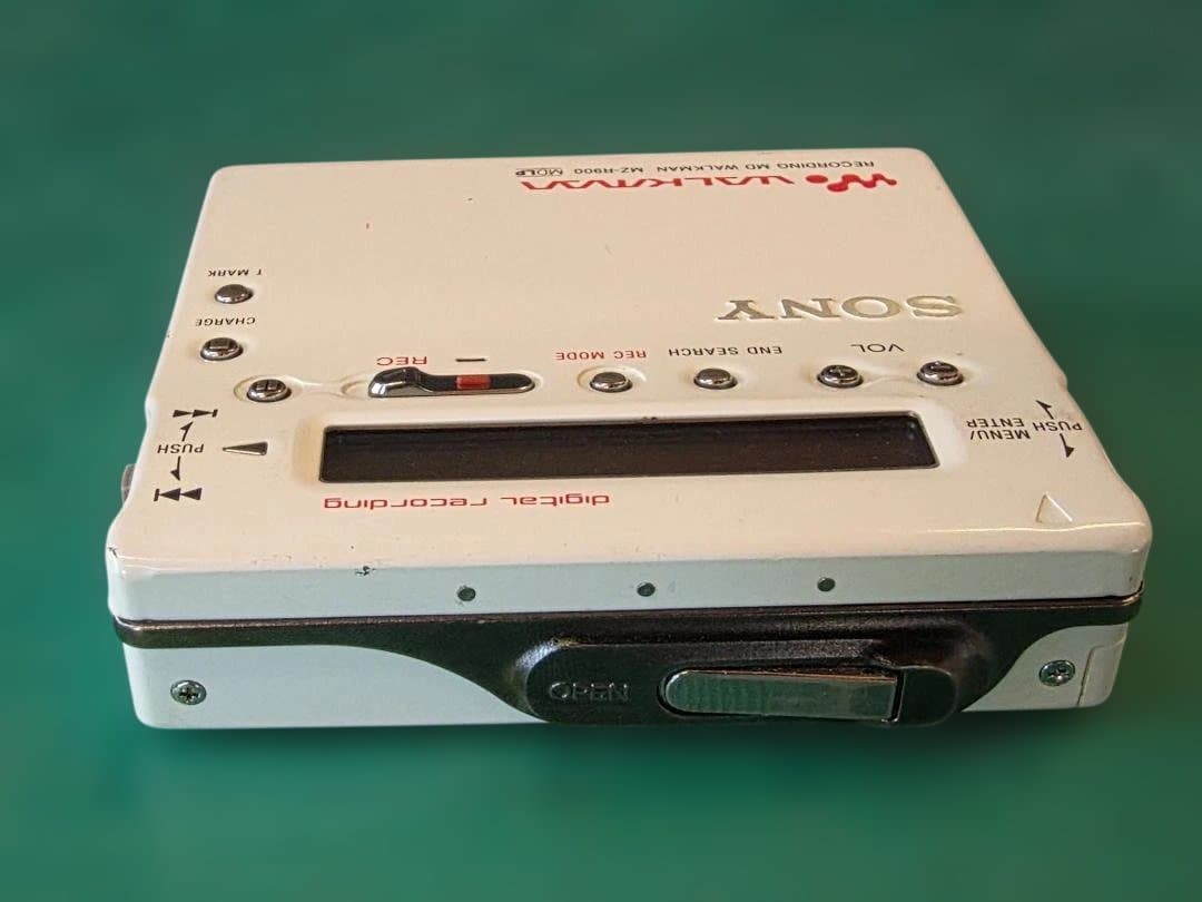 SONY MZ-R900 ポータブルMDプレーヤー