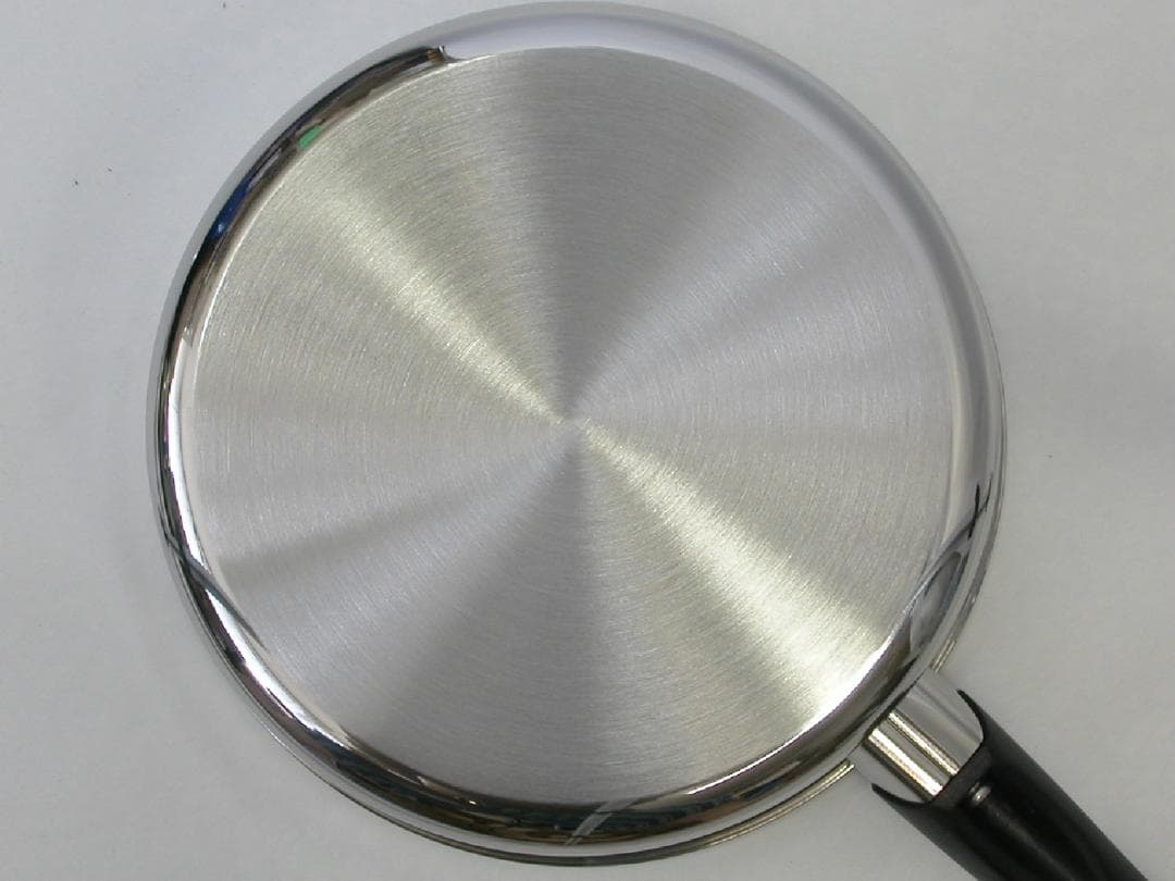 アムウェイ 大ソースパン 未使用品 料理本とスクラブバッズ1個付き IH対応品