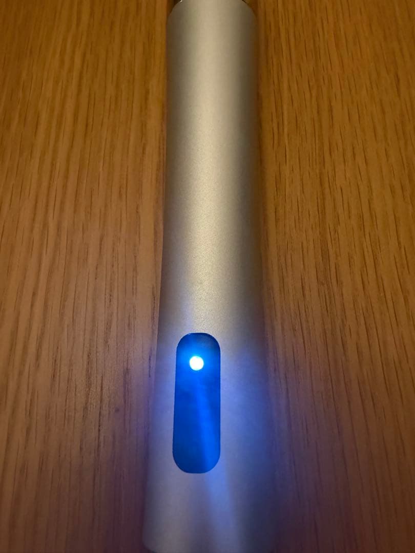 マーサ　 Glow.M ブースターソニック　美顔器 シルバー　パック付き