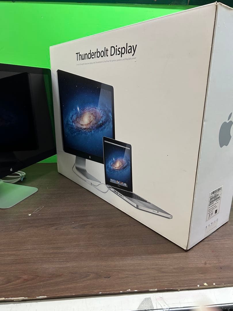 Apple Thunderbolt Display 27インチ　すごく綺麗な商品