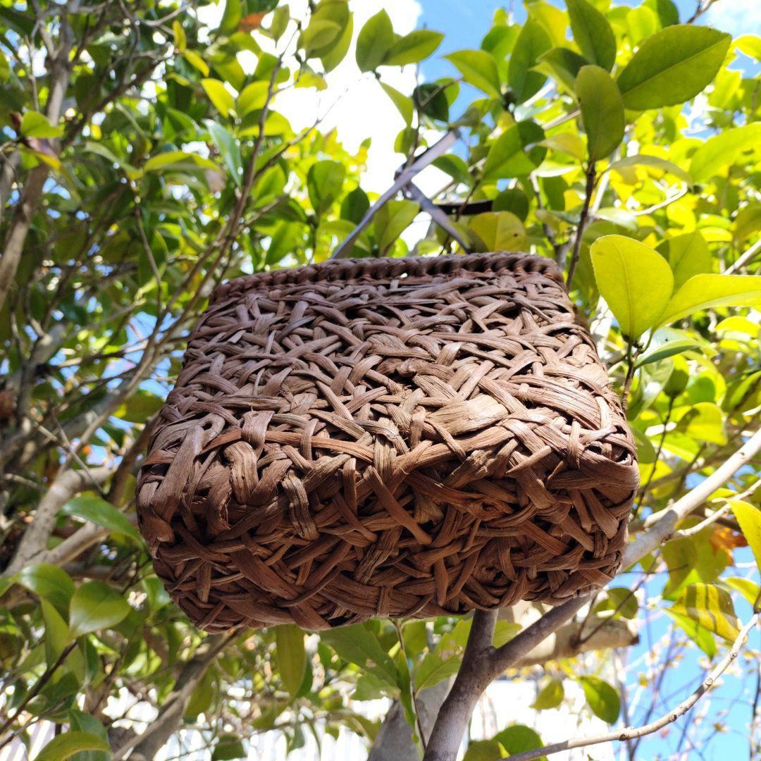 z*i様 山葡萄やたら編み籠バック約高さ15横18幅7