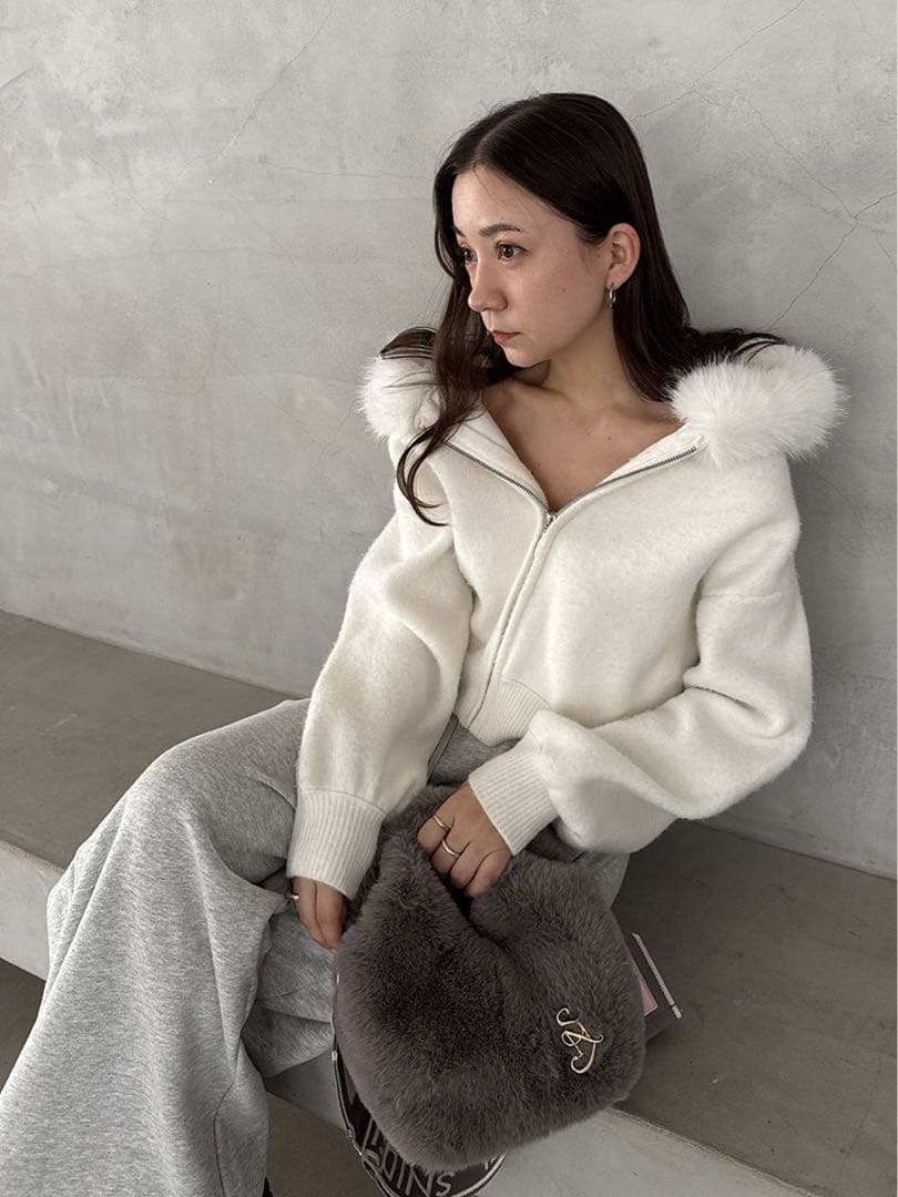 o*.様 【新品未使用】SNIDEL Sustainableファー付きニットパー