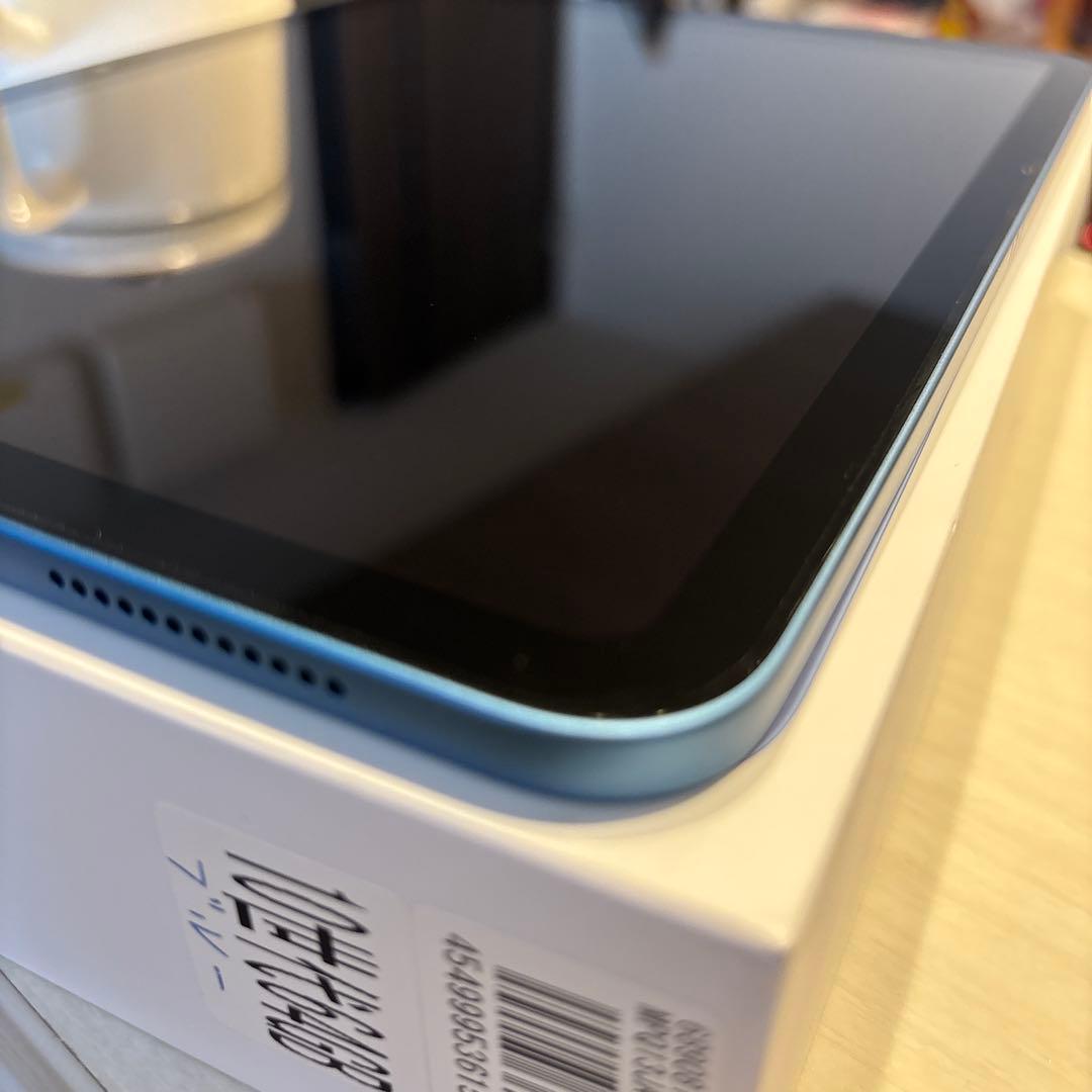 Apple iPad 10 (ブルー, 64GB) 本体