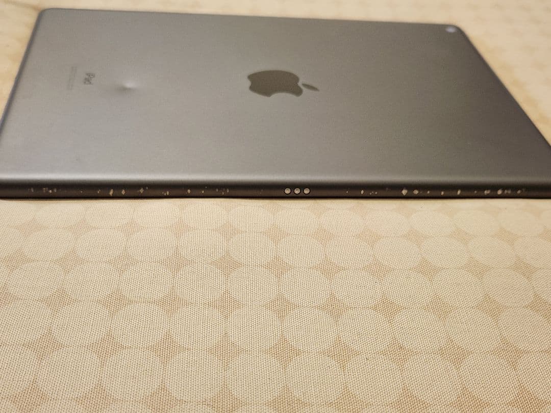 Apple iPad(第8世代)グレー 本体 wifi モデル 128GB