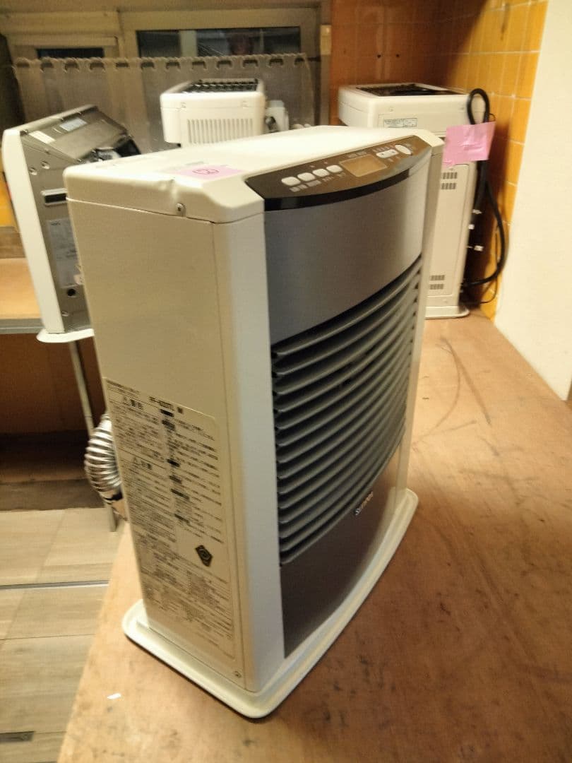 札幌発サンポットFF温風石油ストーブ！品番「FF‐633TL」2014年式中古品