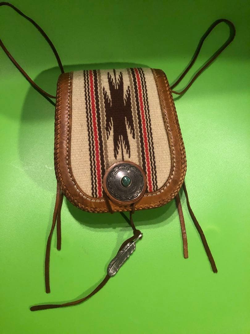 LUCKY JOHN メディスンバック