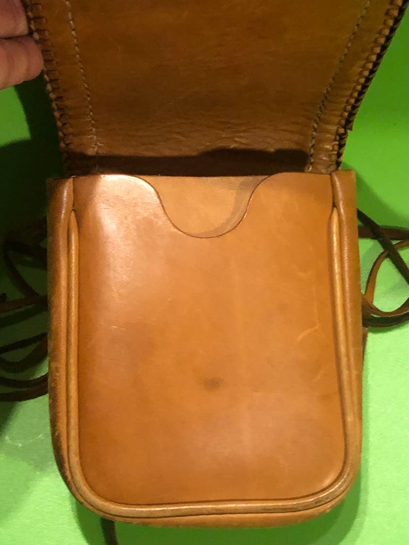 LUCKY JOHN メディスンバック