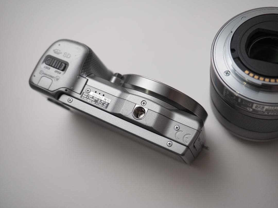 SONY NEX-5r レンズキット ミラーレスカメラ シルバー