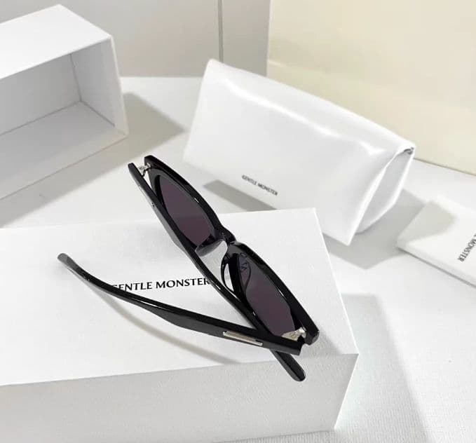 GENTLE MONSTER ブラック サングラス LOTI