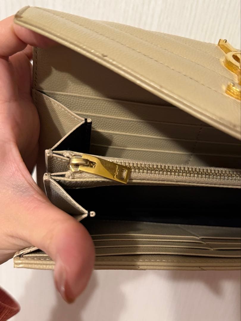 YSL ベージュ レザー 長財布