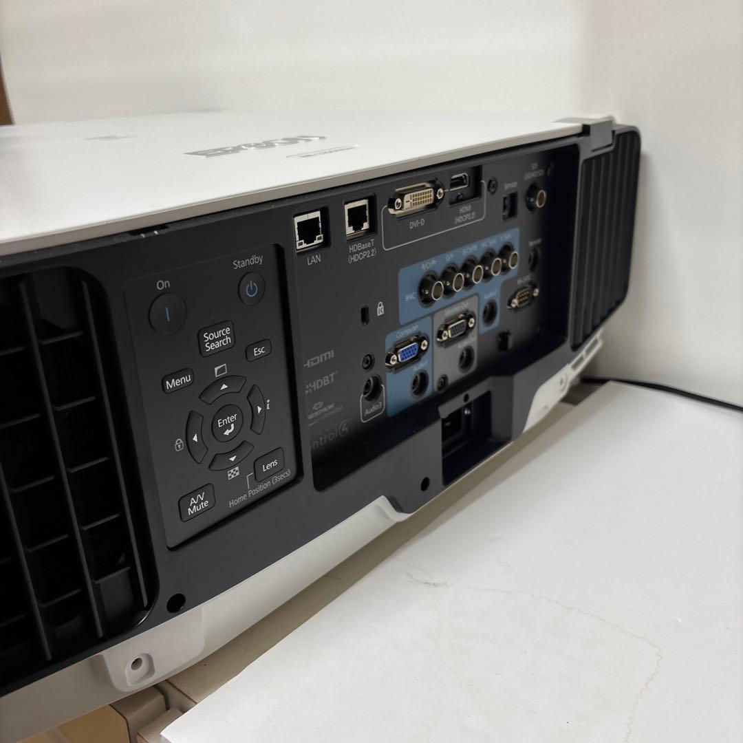 Epson EB-L1500UH・12,000ルーメン