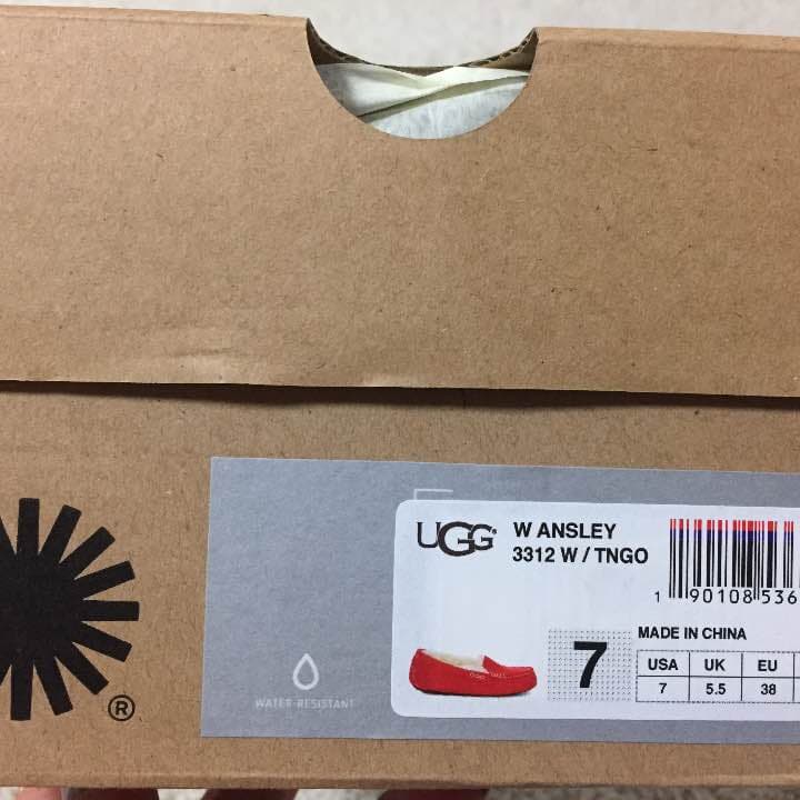 UGGモカシン新品未使用