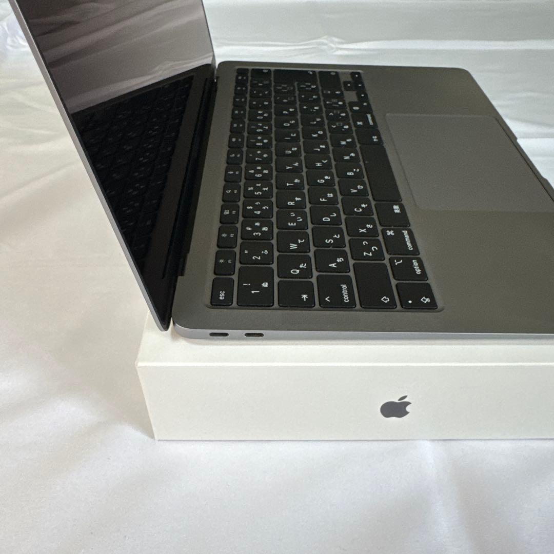 M1 Macbook Air 13inch apple スペースグレー