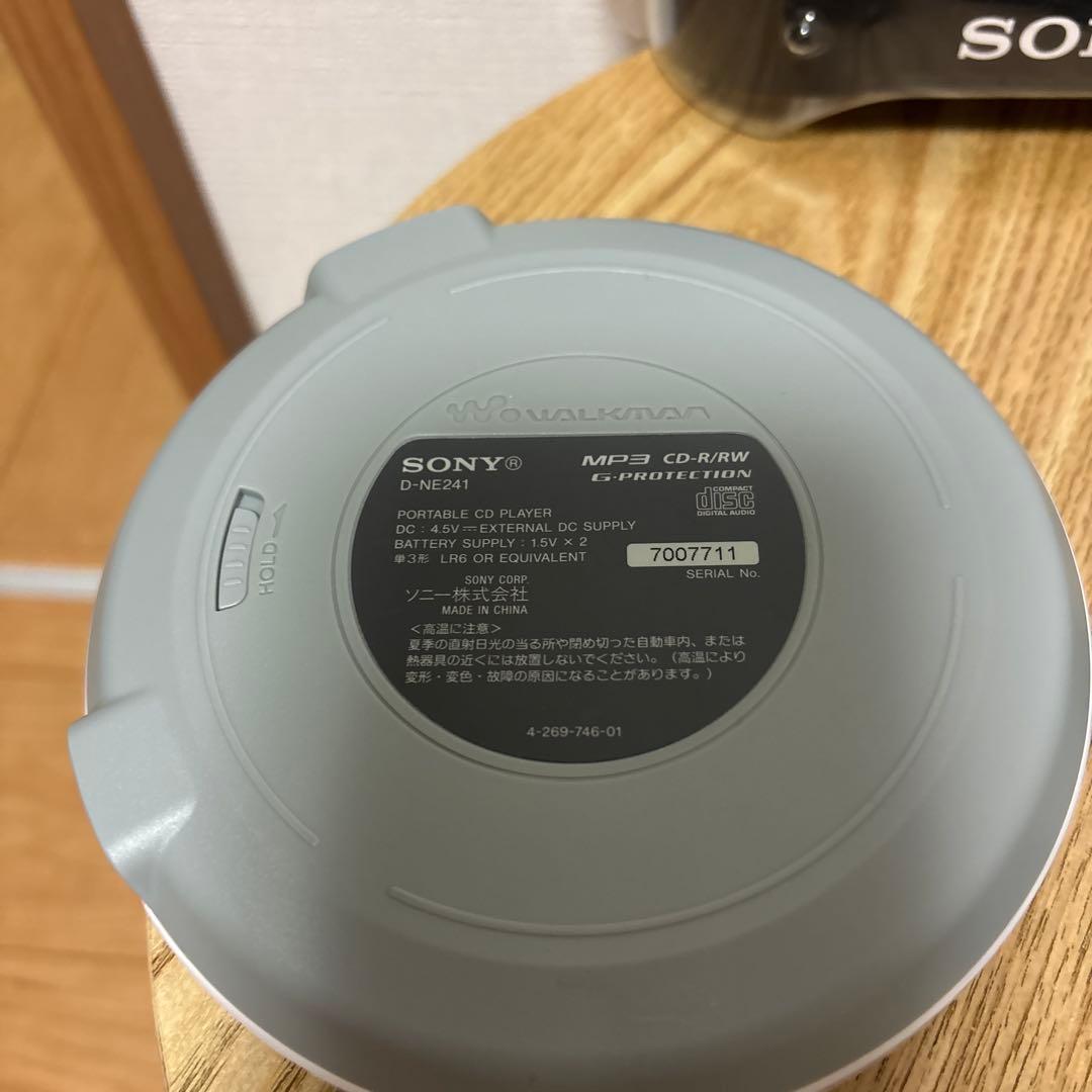 SONY D-NE241 ポータブルCDプレーヤー
