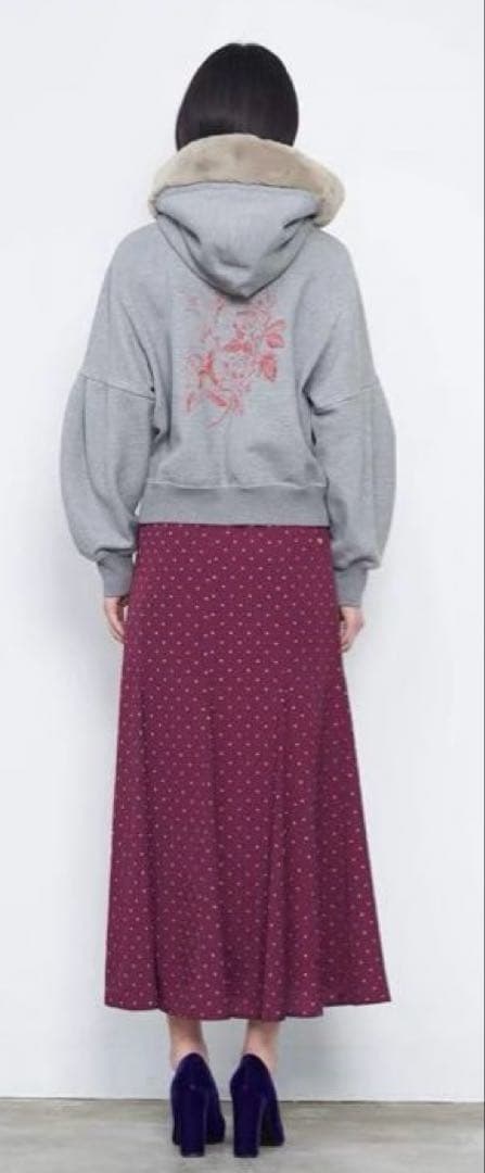 MUVEIL ファー付きグレー パーカー