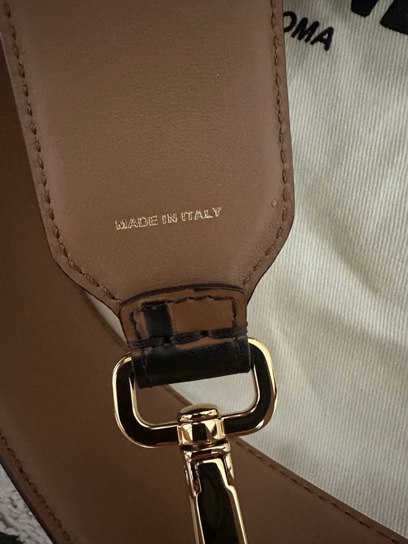 フェンディFENDI ストラップユー ショルダーストラップ