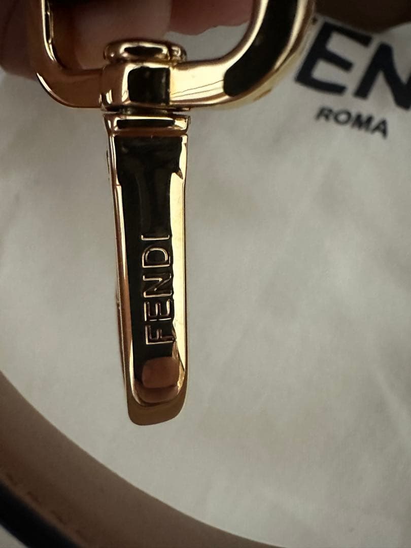 フェンディFENDI ストラップユー ショルダーストラップ