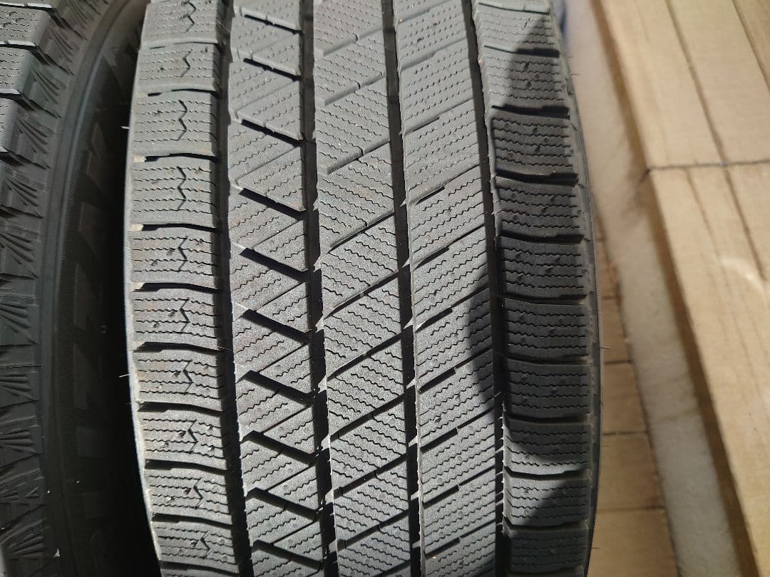 送料込み 205/60R16 VRX3 スタッドレス　アルミホイールセット 4本