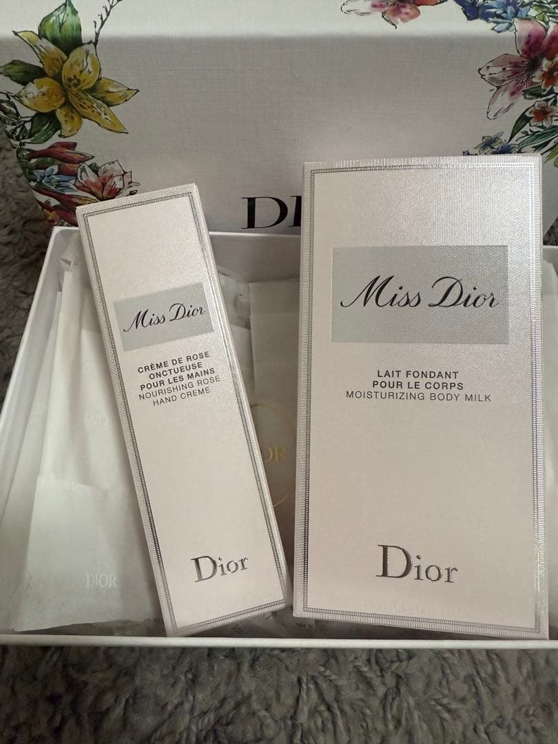 Miss Dior ハンドクリーム＆ボディミルク セット