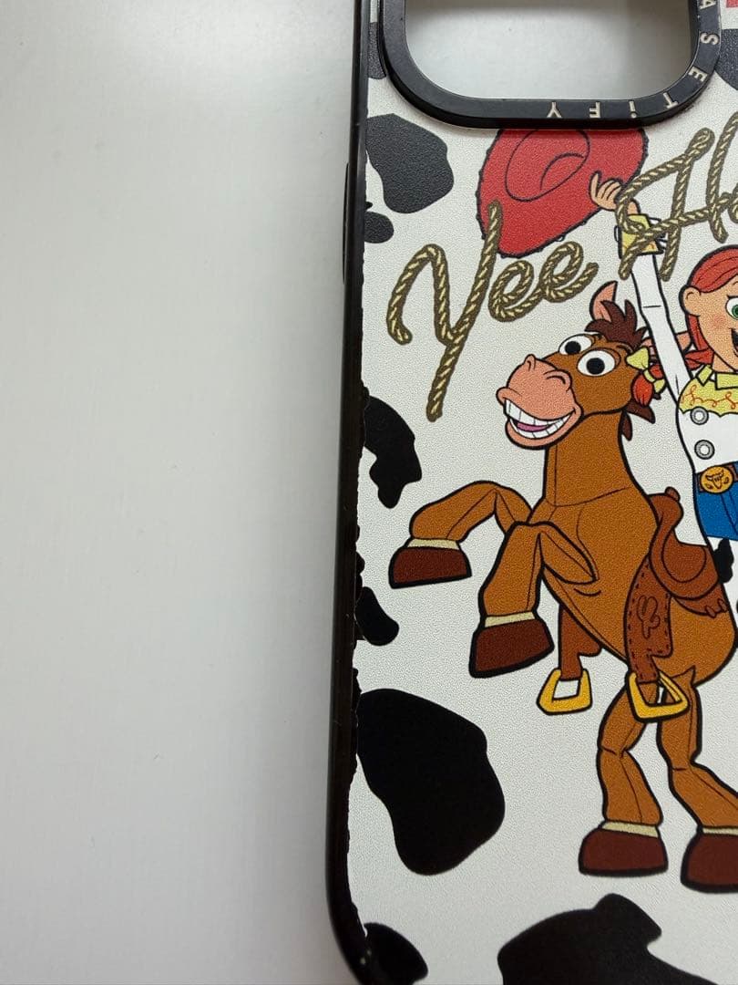 【CASETiFY】iPhone15Proケース ジェシー&ブルズアイ