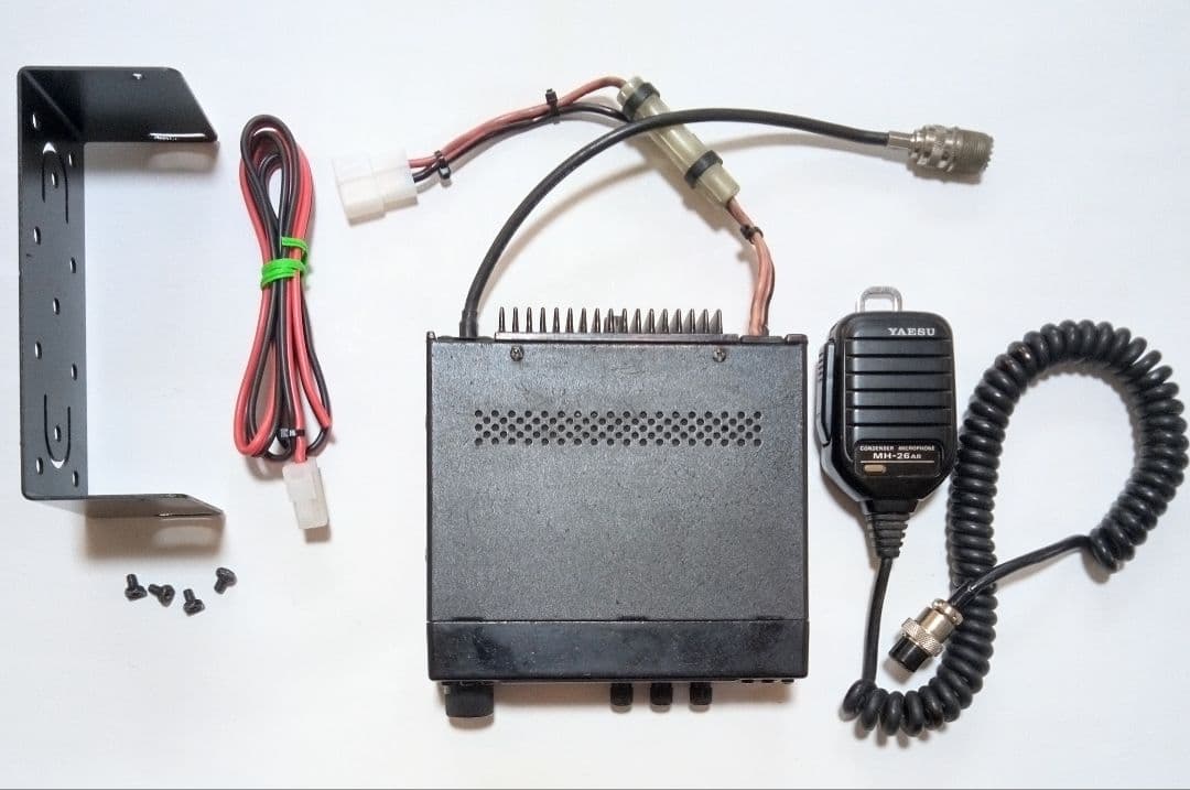 八重洲ＹＡＥＳＵ　FT-4600 (145/433) 10 w機　経年ジャンク