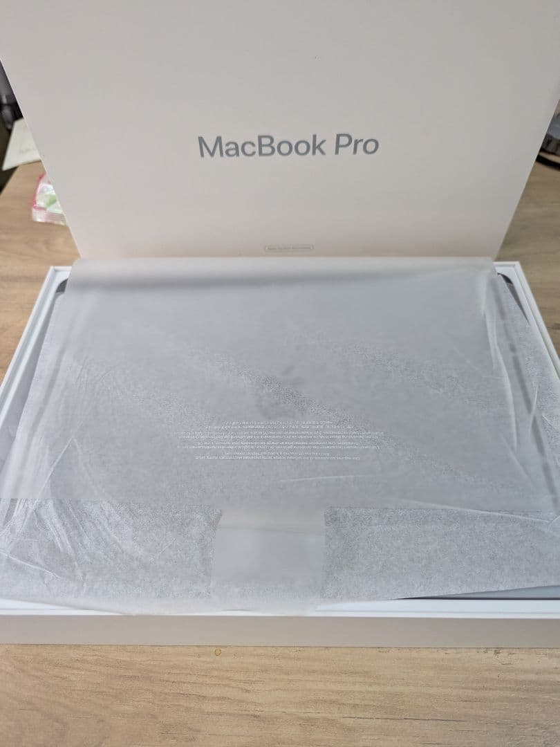 MacBookPro 13inch 2020年m1 メモリ16GB SSD1TB