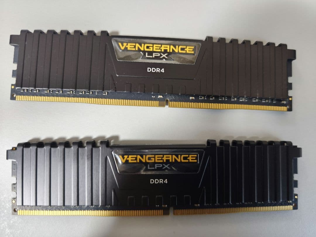コルセア Vengeance LPX DDR4 メモリ16GB2枚
