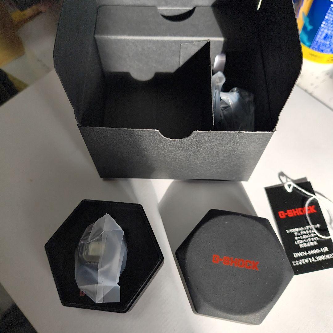 新品未使用　G-SHOCK nano DWN-5600-1JR　ブラック