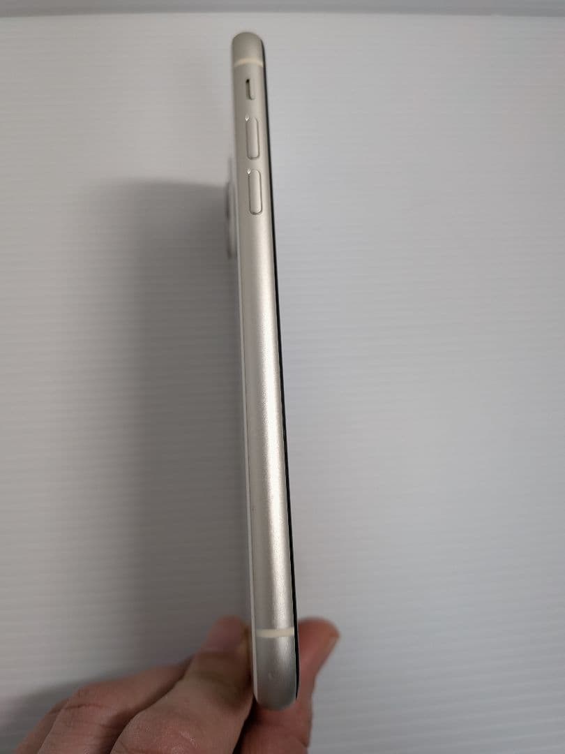 iPhone 11 64GB docomo ジャンク 画面割れ ネットワーク◯