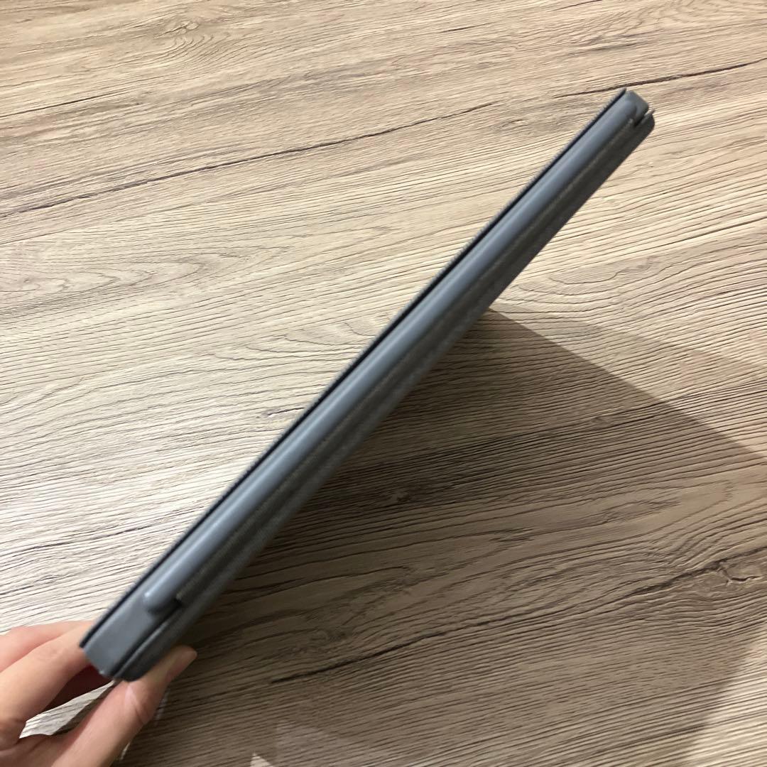 iPad Air第5世代 logicool combo touchケース