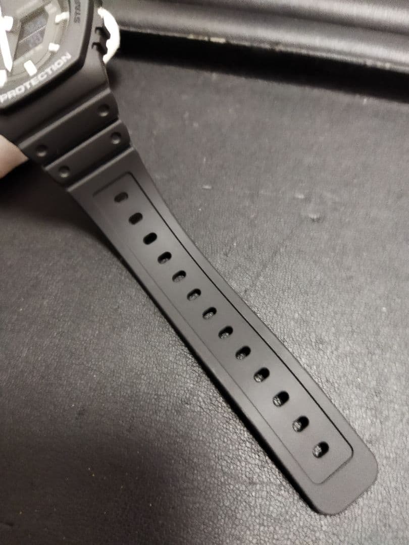 【1226ーC】新品未使用品　Gショック　腕時計　GA-2100　GーSHOCK