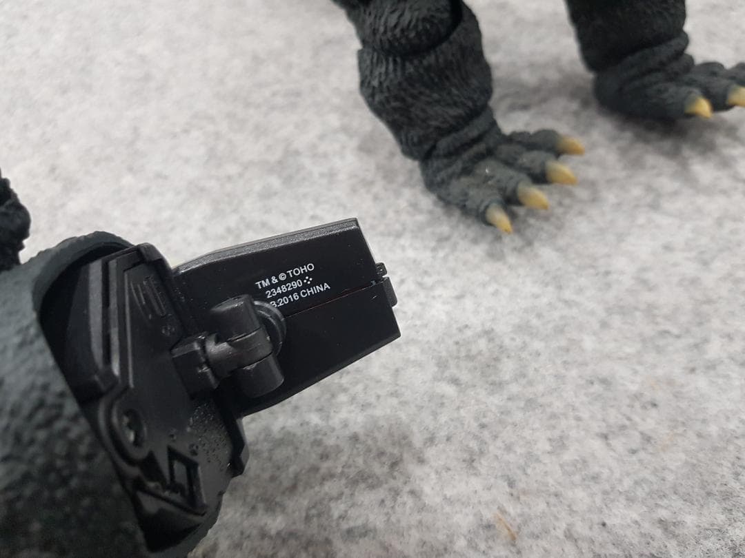 や*す様 ゴジラ フィギュア 可動式 TM & © TOHO 2016 ジャンク