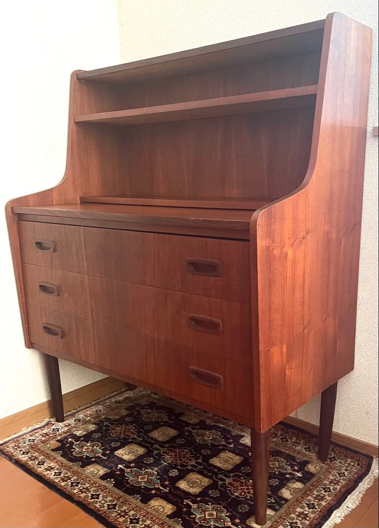 限定値下げしました。ヴィンテージ￼ライティングビューロ　チーク材　デンマーク製