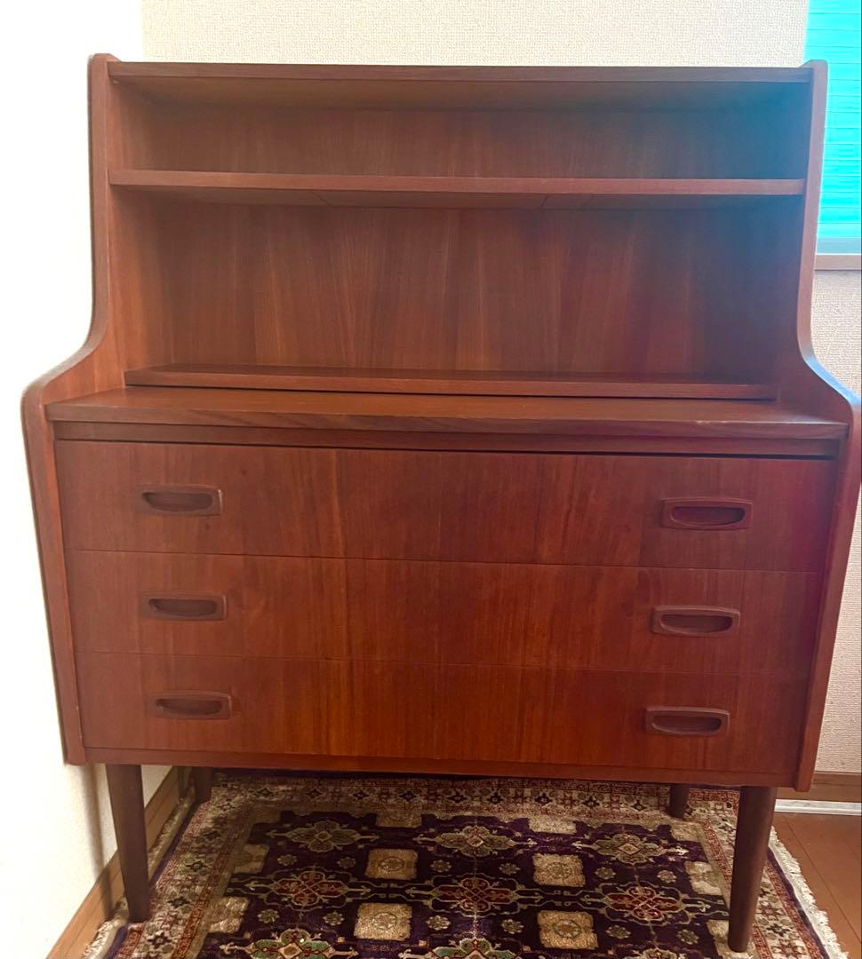 限定値下げしました。ヴィンテージ￼ライティングビューロ　チーク材　デンマーク製