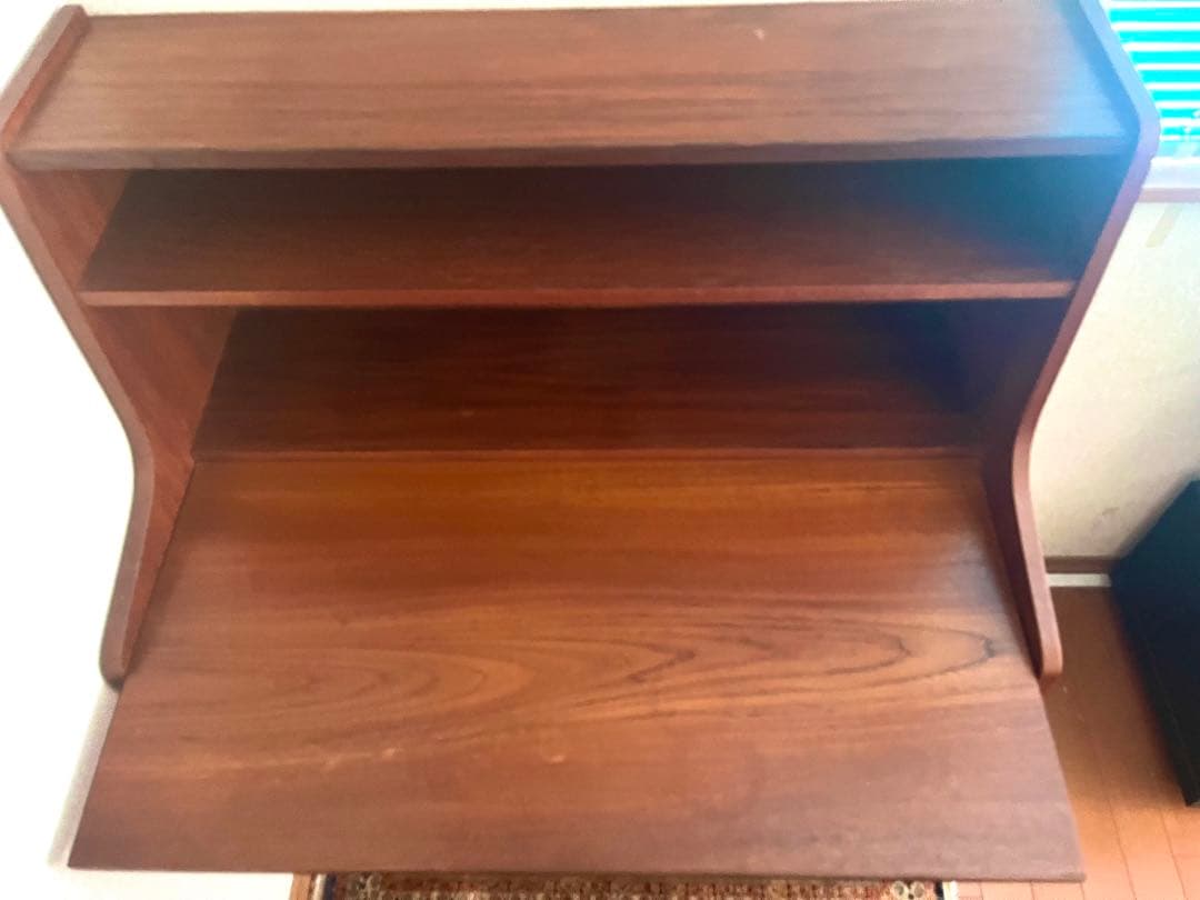 限定値下げしました。ヴィンテージ￼ライティングビューロ　チーク材　デンマーク製