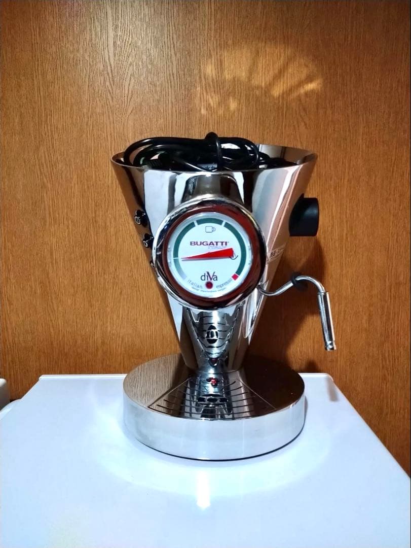 イタリア製BUGATTI diva エスプレッソマシン シルバー