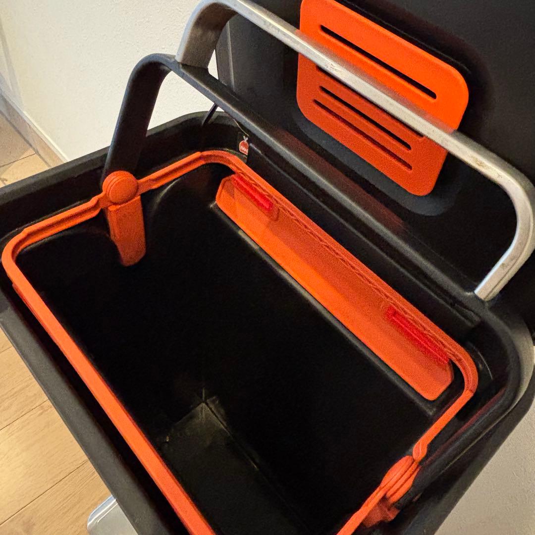 【美品】JosephJoseph ジョセフジョセフクラッシュボックス ごみ圧縮機