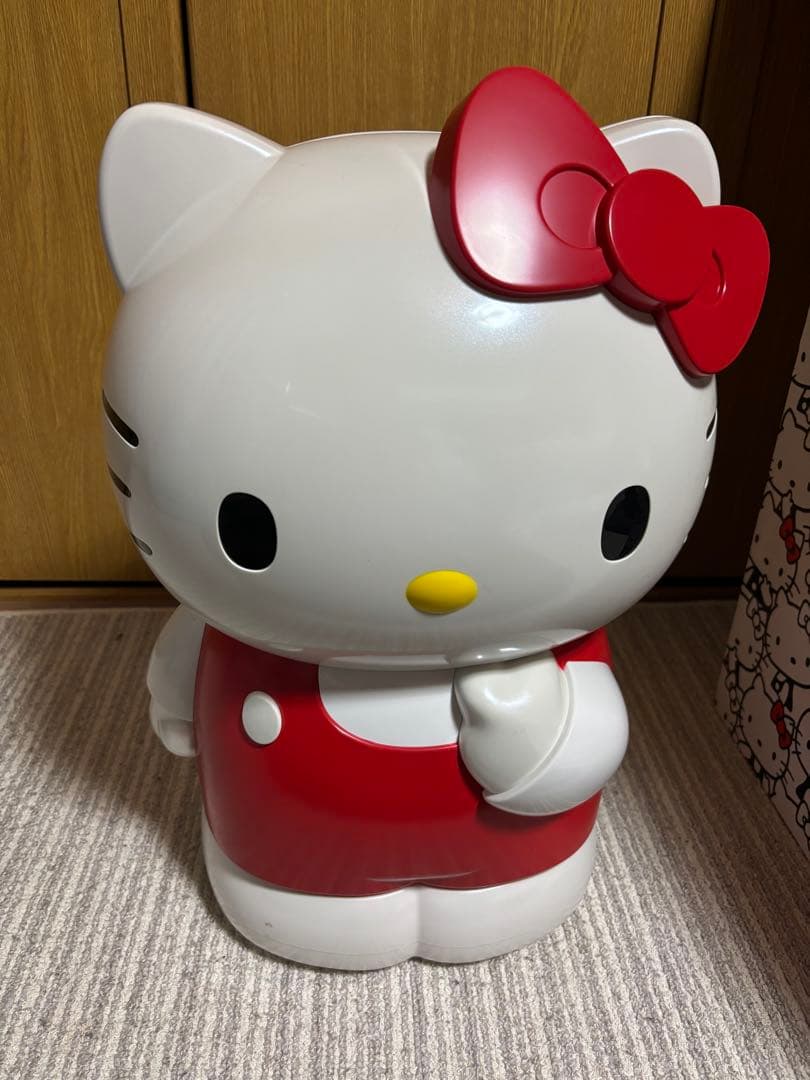 未使用　ハローキティ　冷温庫