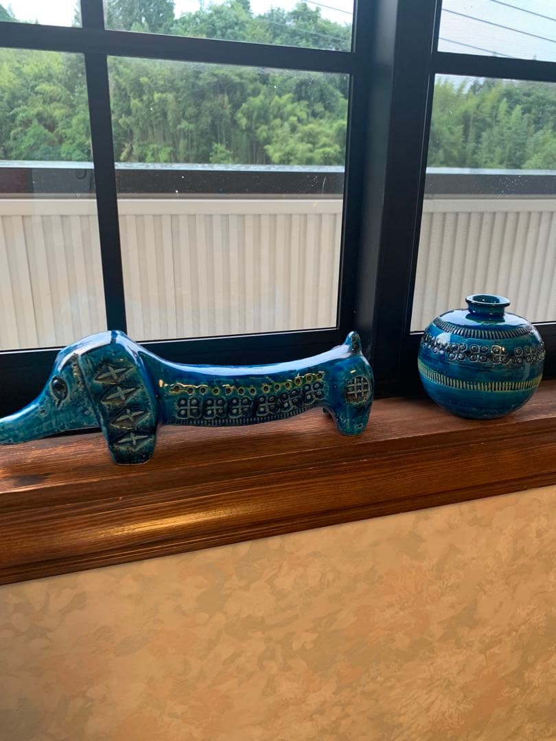 FLAVIA 陶器オブジェ 青 犬と花瓶のセット