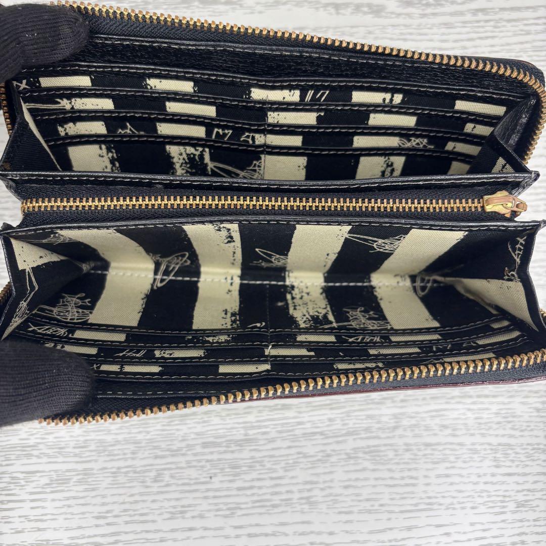 極美品　vivienne ヴィヴィアン　長財布　ラウンドファスナー　S8138