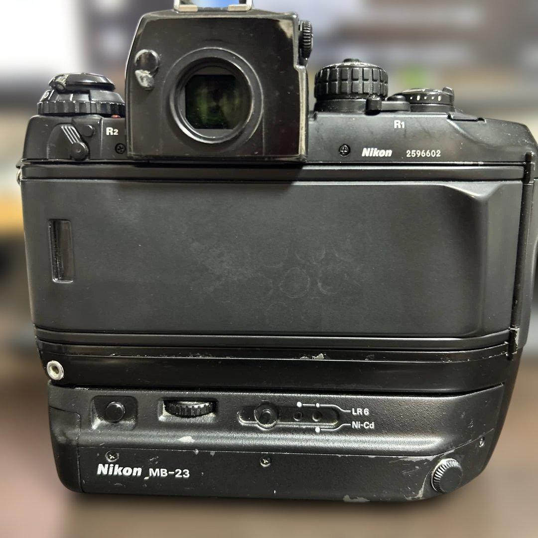 フィルムカメラ Nikon F4 + MB-23