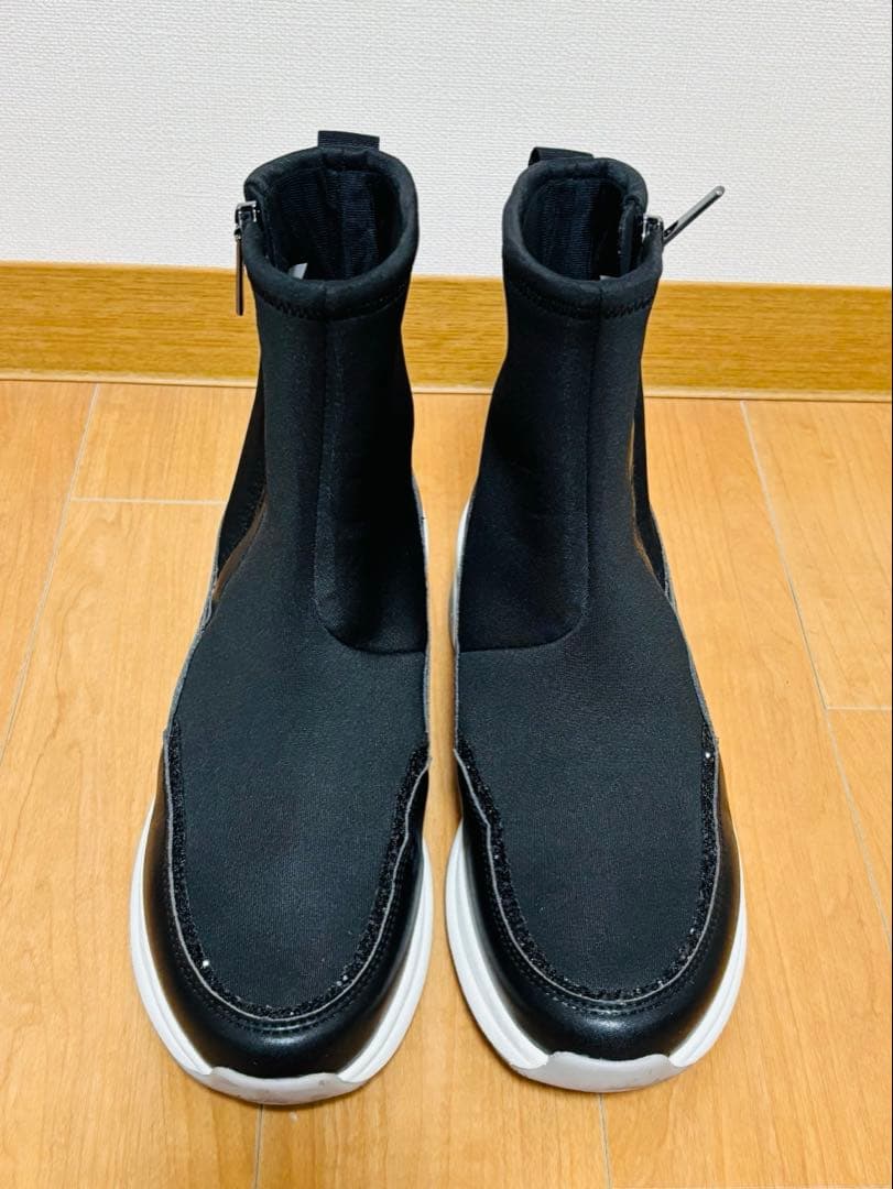 極美品　プラスダイアナ オールウェザーショートブーツ 雨天対応