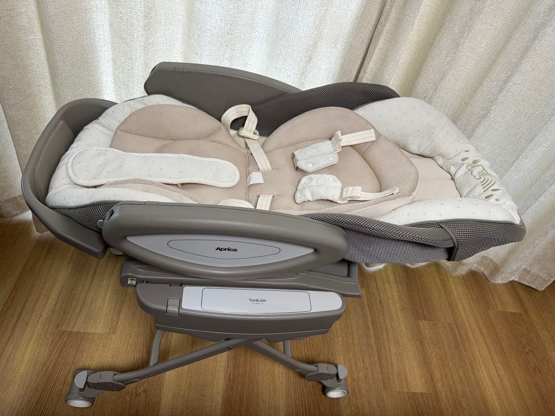 Hi_shopアップリカ Aprica ユラリズム 電動 オート 音楽付き