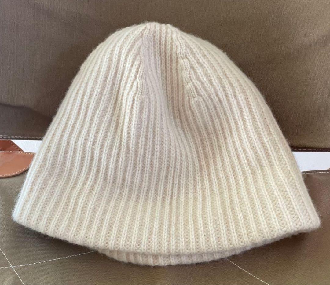 フミカウチダ　ビーニー　ニット帽　ホワイト